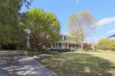 925 Shamrock Rd, High Point, NC 27265 photo 3