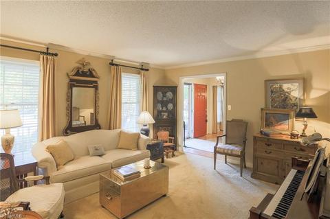 925 Shamrock Rd, High Point, NC 27265 photo 8