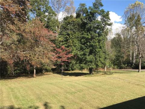 131 Spruce St, Elkin, NC 28621 photo 16