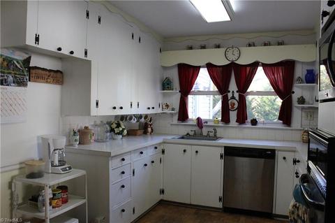 609 Dodson Mill Rd, Pilot Mountain, NC 27041 photo 10