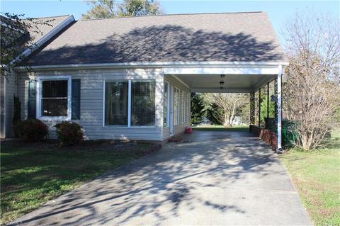 609 Dodson Mill Rd, Pilot Mountain, NC 27041 photo 4
