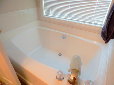 143 Covington Dr, Advance, NC 27006 photo 12