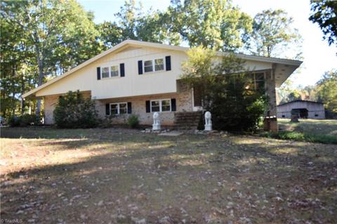 981 Riverwood Rd, Lexington, NC 27292 photo 1