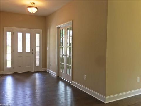 915 Old Towne Dr, Elon, NC 27244 photo 2
