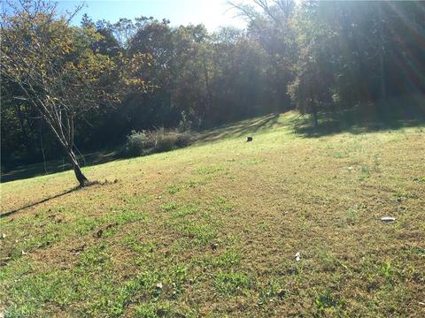 318 B R Hunt Rd, Lexington, NC 27295 photo 2