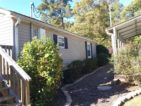 318 B R Hunt Rd, Lexington, NC 27295 photo 4