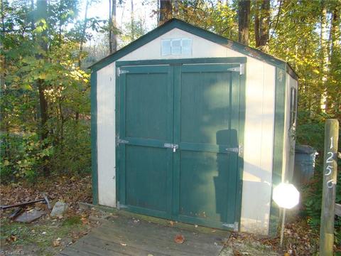 1256 Mock Rd, High Point, NC 27265 photo 6