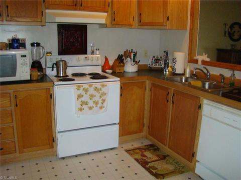 1256 Mock Rd, High Point, NC 27265 photo 14
