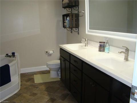 1256 Mock Rd, High Point, NC 27265 photo 17