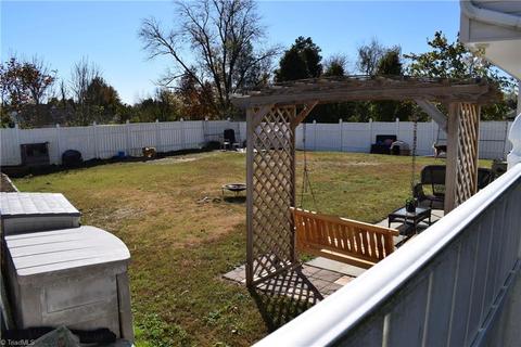 867 Eli Moore Ct, High Point, NC 27265 photo 15