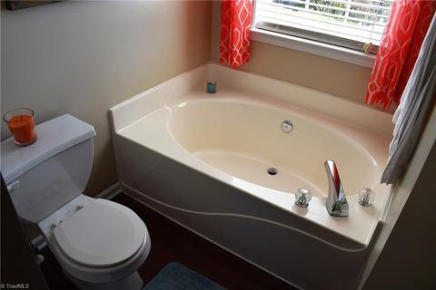 867 Eli Moore Ct, High Point, NC 27265 photo 2