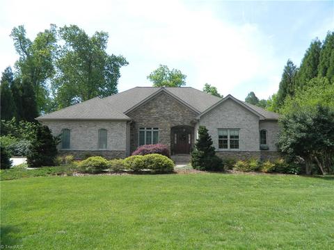 7119 Belmont Dr, Trinity, NC 27370 photo 1