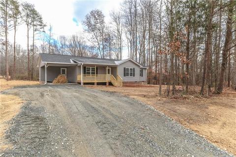 5228 Kimberly Ln, Trinity, NC 27370 photo 1