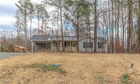 5228 Kimberly Ln, Trinity, NC 27370 photo 2