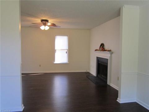 105 Hanover Ct, King, NC 27021 photo 12
