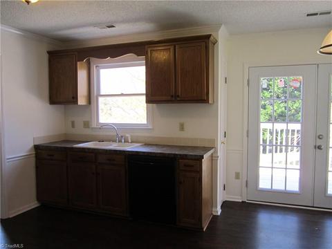 105 Hanover Ct, King, NC 27021 photo 18