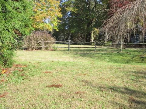 105 Hanover Ct, King, NC 27021 photo 8