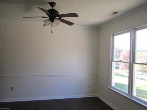 105 Hanover Ct, King, NC 27021 photo 16