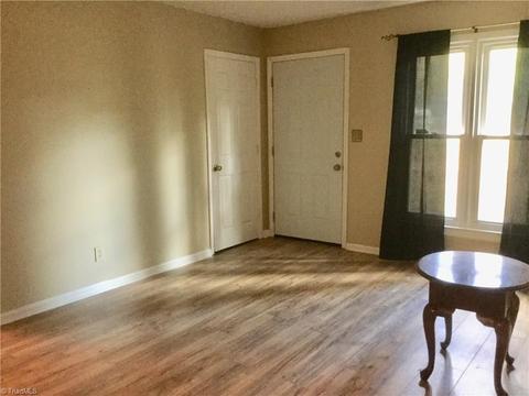 4649 Pineview Dr, Trinity, NC 27370 photo 8
