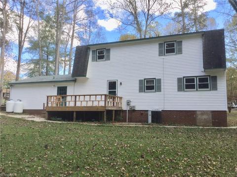 4649 Pineview Dr, Trinity, NC 27370 photo 4