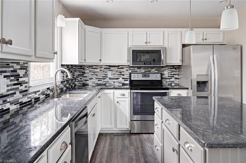 4416 Hunters Run, Trinity, NC 27370 photo 11