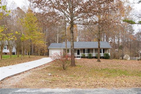 4416 Hunters Run, Trinity, NC 27370 photo 23