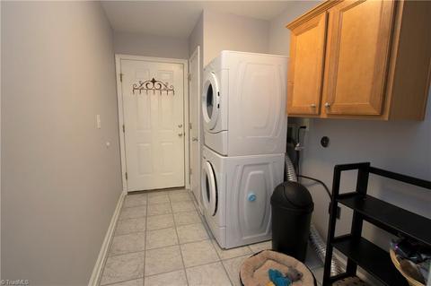 910 Carson Rd, Pilot Mountain, NC 27041 photo 14