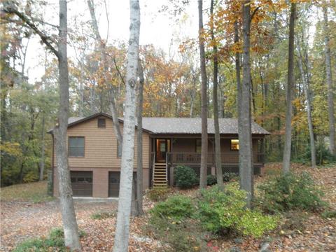 607 Robin Ln, Archdale, NC 27263 photo 2
