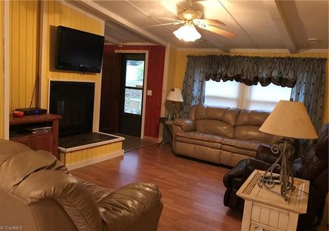 160 Charles Rd, King, NC 27021 photo 6