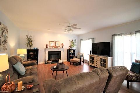 1841 Runner Stone Dr, High Point, NC 27265 photo 6