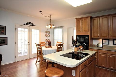 1841 Runner Stone Dr, High Point, NC 27265 photo 3