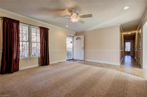 318 N Main St, King, NC 27021 photo 7