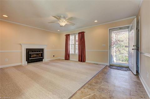 318 N Main St, King, NC 27021 photo 3