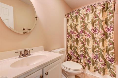 318 N Main St, King, NC 27021 photo 14