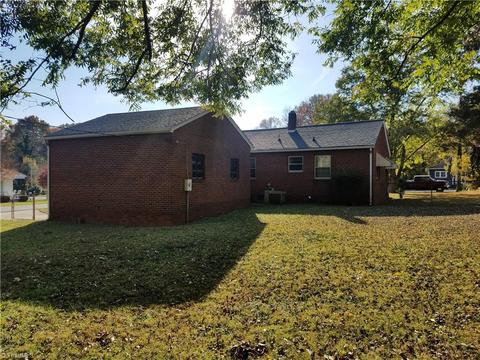 1200 Terrell Dr, High Point, NC 27262 photo 5