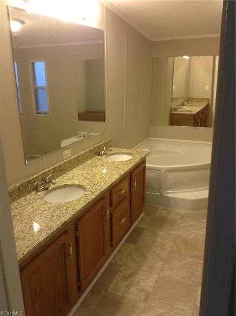 6642 Nancy Ln, Trinity, NC 27370 photo 10
