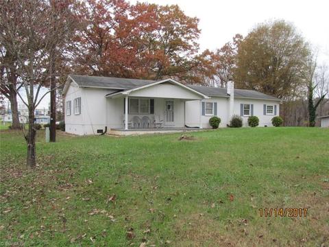 223 Ridge Rd, Dobson, NC 27017 photo 1