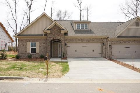 701 Rollingbrook Ct, Clemmons, NC 27012 photo 1