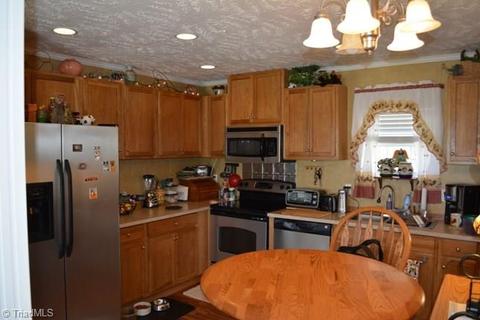 2995 S Lomax Rd, Roaring River, NC 28669 photo 6