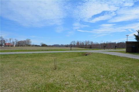 2995 S Lomax Rd, Roaring River, NC 28669 photo 3