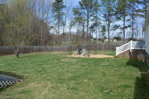 2995 S Lomax Rd, Roaring River, NC 28669 photo 5