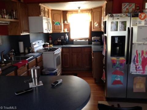 131 Main St, Cooleemee, NC 27014 photo 6