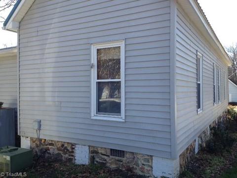 131 Main St, Cooleemee, NC 27014 photo 4