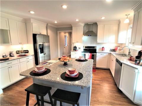 160 Bent St, Bermuda Run, NC 27006 photo 2
