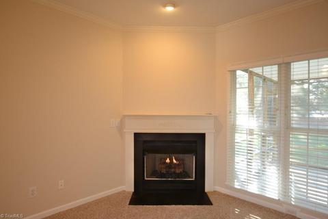 446 Northbridge Dr, High Point, NC 27265 photo 8