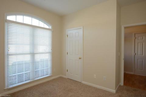 446 Northbridge Dr, High Point, NC 27265 photo 16