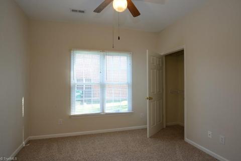 446 Northbridge Dr, High Point, NC 27265 photo 15