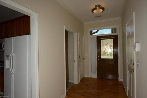 446 Northbridge Dr, High Point, NC 27265 photo 3