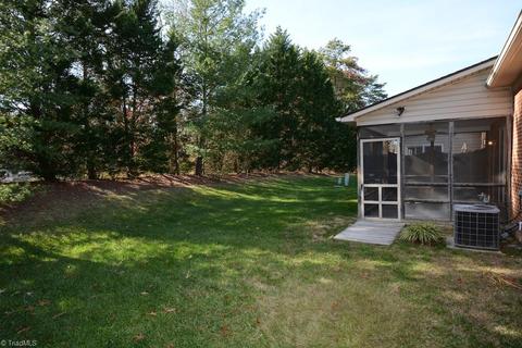 446 Northbridge Dr, High Point, NC 27265 photo 20