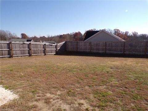 1101 Wesson Ct, High Point, NC 27265 photo 27